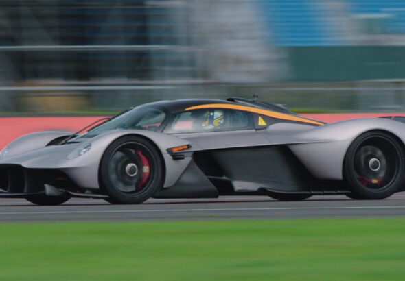 Aston-Martin-Valkyrie-2